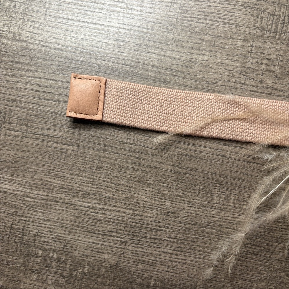 ANTHROPOLOGIE Cream Beaded Feather Trim Belt - Picture 7 of 9